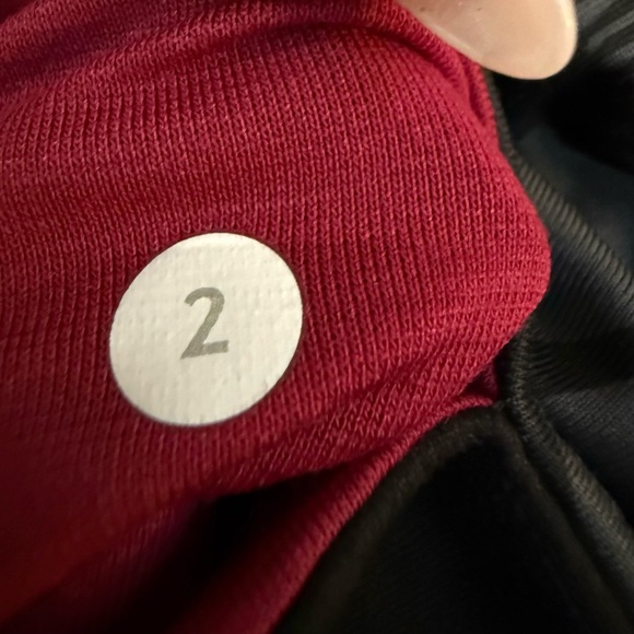 Rare! Lululemon Boogie Shorts Full-On Luxtreme Flat Inky Floral Sz 2 2014 Y2K - Picture 11 of 11